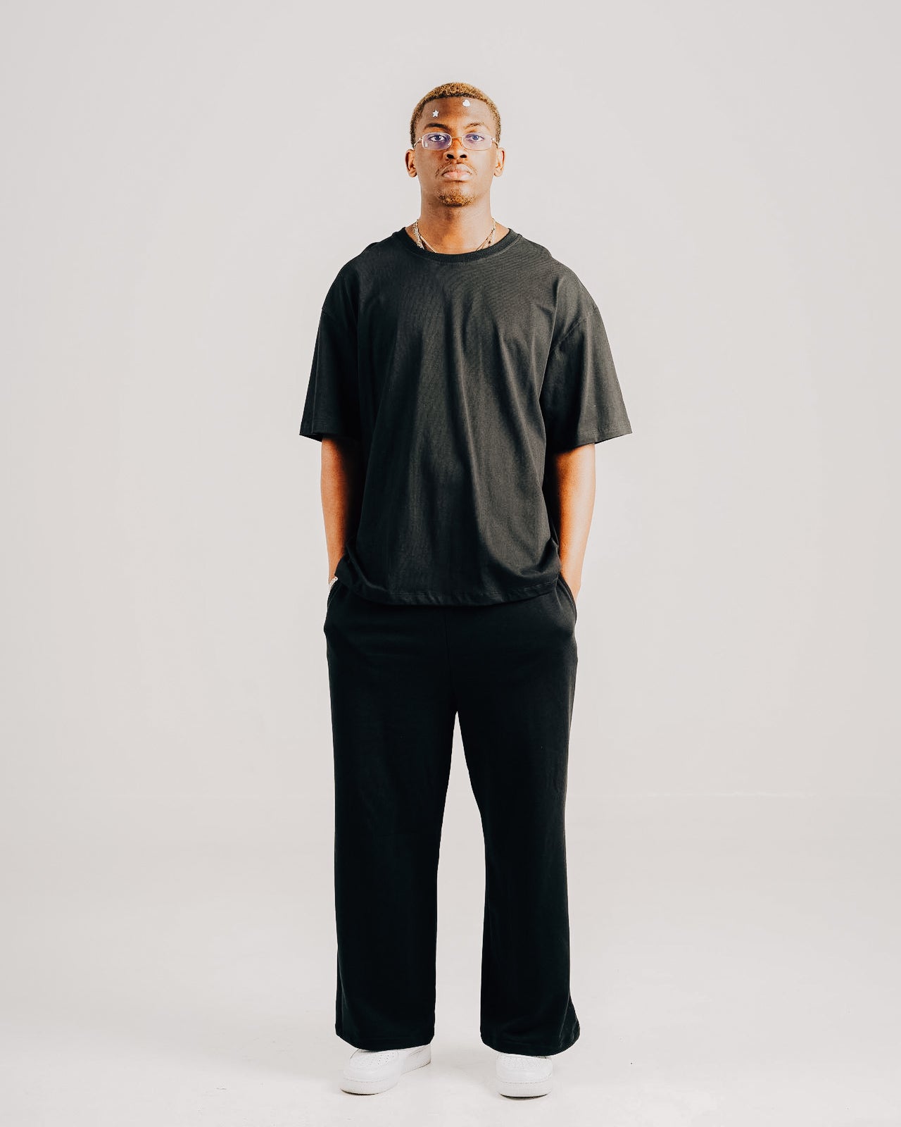 Regular T-shirt — 100% Cotton